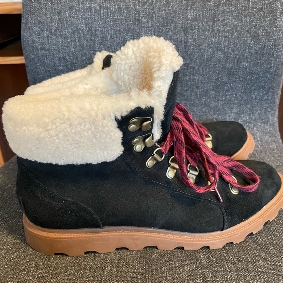Sorel Ainslie Conquest Suede and Shearling Black waterproof Boots - Picture 1 of 15